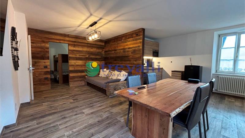 Appartamento ristrutturato a Malé, zona centrale